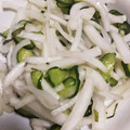pucyipan's cooksnap of when they made 速攻・簡単＊大根ときゅうりの浅漬け＊.