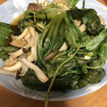 ヒデカノ's cooksnap of when they made きのこいっぱいの柚子胡椒炒め.