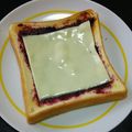 ＊なぁ＊'s cooksnap of when they made スイーツ食ぱん✴︎ブルーベリーチーズ.