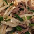 ʕ·͡·̫͖'s cooksnap of when they made 牛肉・ニラ・もやしの炒め物.