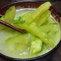 齋藤郁子's cooksnap of when they made 栄養たっぷり！メロンの皮と玉ねぎのみそ汁.