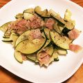 Ｆスイーツ's cooksnap of when they made 簡単！ズッキーニとベーコンの塩・胡椒炒め.