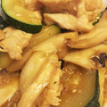 cherry__xo's cooksnap of when they made ささみとキノコとズッキーニのオイマヨ炒め.
