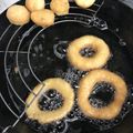 えみこみる's cooksnap of when they made 簡単 ココナッツドーナツ.