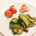 Koidorobo's cooksnap of when they made なすときゅうりのピリ辛炒め.