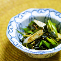 taruママ's cooksnap of when they made 簡単★わかめと長葱のやみつき炒め.