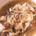 yumtas♥'s cooksnap of when they made 鶏ささみとしめじ もやしのニンニク醤油煮.