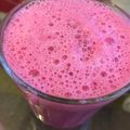 シングルアイシャドウ's cooksnap of when they made 豆乳ハチミツ入り赤ビーツジュース.