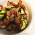 ふるふるーちぇ's cooksnap of when they made 簡単！ズッキーニとベーコンの塩・胡椒炒め.