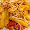 ぱぴぷゆい's cooksnap of when they made もやしとポテトのケチャマヨ炒め.