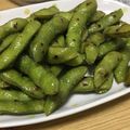 chisatolia's cooksnap of when they made 焼き枝豆 胡麻油風味.