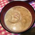 クックN40D7B☆'s cooksnap of when they made 簡単！炙り新玉葱のベーコンバターお味噌汁.