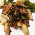クックJOX7MA☆'s cooksnap of when they made 豚肉と長芋、ししとうと舞茸の塩こんぶ炒め.