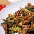 クック2CRSI0☆'s cooksnap of when they made ゴーヤと豚肉の味噌炒め.