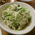 低カロ探検隊's cooksnap of when they made 簡単ヘルシーとろ～り【三つ葉白和え】.