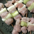 Yokchina's cooksnap of when they made 簡単、とりもも、焼鳥串打ち方.