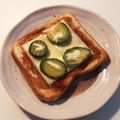ラクラクダ's cooksnap of when they made チーズカレートースト♪ズッキーニを添えて.