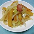 nori820217's cooksnap of when they made 新たま新じゃが春キャベ炒め.