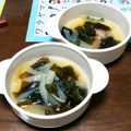 こともみ's cooksnap of when they made 玉ねぎとわかめのお味噌汁☆.