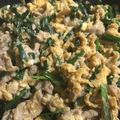 さとっちにゃん's cooksnap of when they made 簡単！スタミナ満点豚ニラ玉.