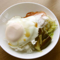 お塩と砂糖's cooksnap of when they made 簡単すぎ☆目玉焼き丼.