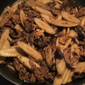 モコＬＯＶＥ's cooksnap of when they made 京風☆牛肉とごぼうのしぐれ煮.