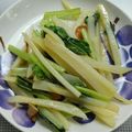 華のママさん's cooksnap of when they made 小松菜とじゃが芋のニンニク炒め♪.
