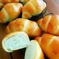 ssakyurin's cooksnap of when they made 中種法で♪ホワホワフカフカ♪バターロール.