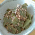 リトルメモル's cooksnap of when they made サバ缶とフキの煮物.