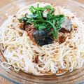春卷き's cooksnap of when they made 休日のランチに！鰯蒲焼缶乗せそうめん.
