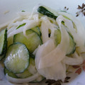 くずぴー's cooksnap of when they made 新たまねぎときゅうりのマヨネーズ和え.