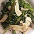 coco_'s cooksnap of when they made 簡単！空芯菜とエリンギのにんにく炒め.