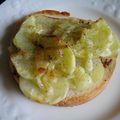 ぶーすかおくさま's cooksnap of when they made じゃがマヨトースト.