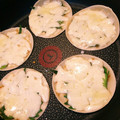 しょるみか's cooksnap of when they made 餃子の皮で作るシソと味噌の和風ピザ.