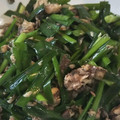 team-nacs's cooksnap of when they made 後引くおいしいさ♪にらと鯖缶の胡麻油炒め.