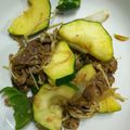 M130018's cooksnap of when they made 牛肉とズッキーニーのカレー味噌炒め.
