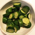 クックOBFQOZ☆'s cooksnap of when they made お椀でシェイク！簡単☆きゅうりの浅漬け.
