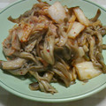 うまいん酢よ。's cooksnap of when they made 包丁いらず！簡単すぎる舞茸とキムチ炒め.