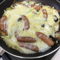 よめみう's cooksnap of when they made ソーセージときのこ、玉ねぎのチーズ焼き.