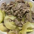 クックLYYTIX☆'s cooksnap of when they made 瓜(うり)の漬物と豚バラ肉のぽん酢炒め♪.