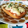 kururin18's cooksnap of when they made 玉ねぎの辛さ&におい無♥ツナピザトースト.
