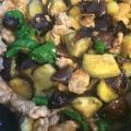 クックOIOWRM☆'s cooksnap of when they made 簡単♪豚肉とナスピーマンの味噌炒め.