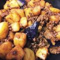 さやか1005's cooksnap of when they made 合挽き肉の茄子とじゃがいもの味噌炒め.