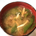 ChunChun☆≡'s cooksnap of when they made つるむらさきとえのきの味噌汁.