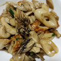 SKB34's cooksnap of when they made 《簡単》ちくわとまいたけのゴマ炒め.