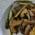 とも☆♪☆♪'s cooksnap of when they made アスパラと椎茸のマヨ醤油炒め.