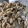 traum1's cooksnap of when they made 簡単☆ササミとしめじのガーリック醤油和え.