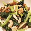tukikoto's cooksnap of when they made なめこと小松菜むき海老の中華炒め.