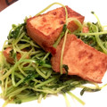 みぃ＊＊＊'s cooksnap of when they made 豆苗と厚揚げの煮びたし.