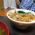 クック6LNQ0X☆'s cooksnap of when they made * 簡単！すき焼き風豚丼 *.